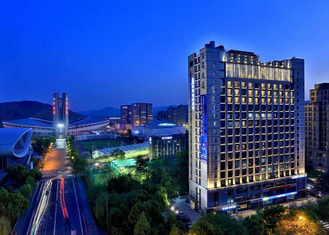 Hotel · Mehood Lestie, Hangzhou West Lake Huanglong Sports Center Flagship Store, Hangzhou