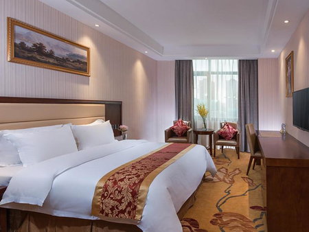 Vienna Hotel Shenzhen Gongming Bus Station, Gongming, China