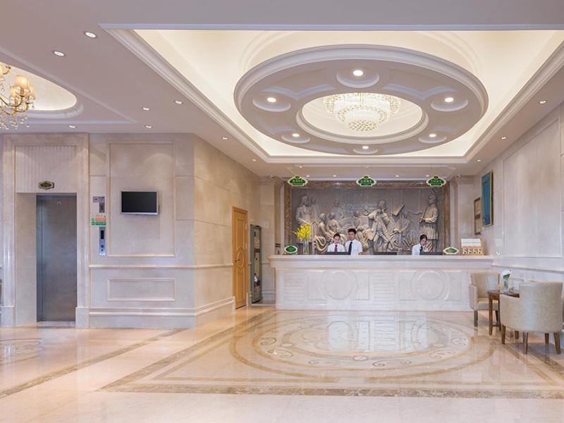 Vienna Hotel Shenzhen Gongming Bus Station, Gongming, China