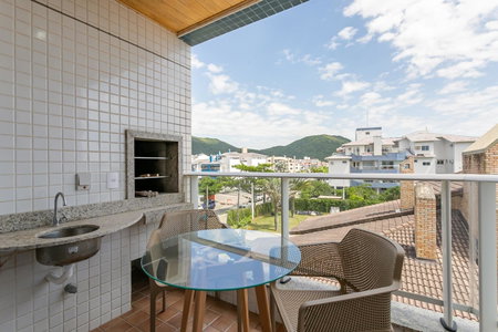 Aquarelle by Viva - Prédio nos Ingleses pé-na-areia com piscina, Florianópolis, Brazil
