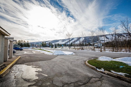 Stunning Townhouse - 3 BDRM Blue Mountain Village Sauna!, Blue Mountains, Canada