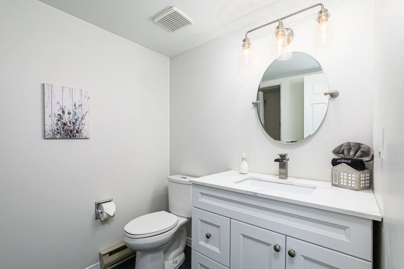 Stunning Townhouse - 3 BDRM Blue Mountain Village Sauna!, Blue Mountains, Canada