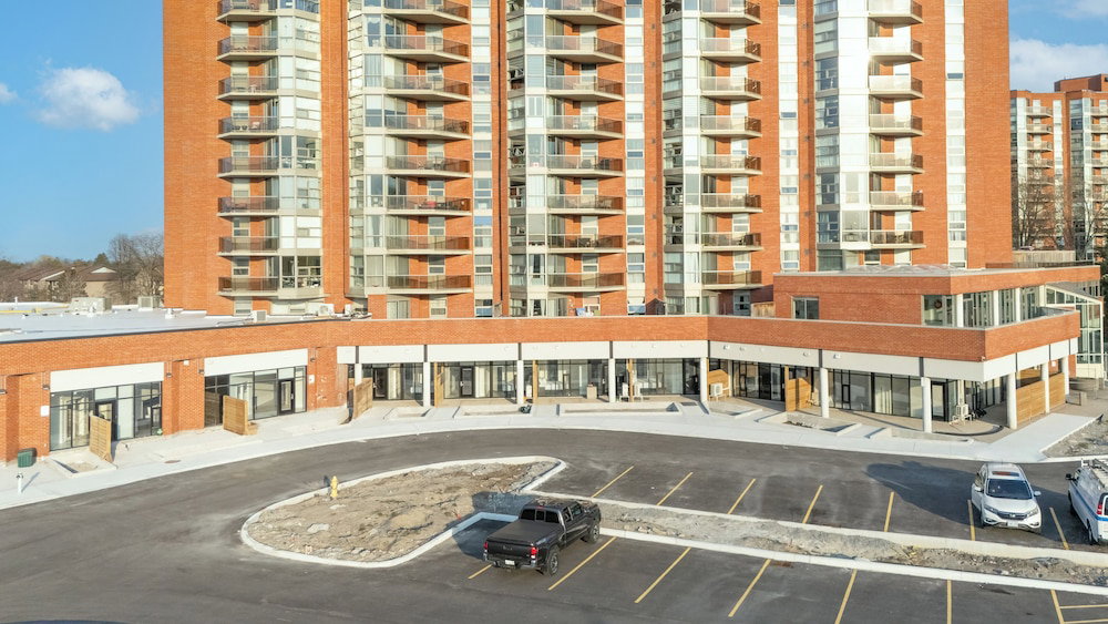 Meadowvale Apartment Hotel, Канада