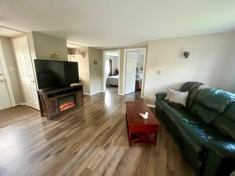 Alma Shore Lane Suites & Cottages, Alma, Canada