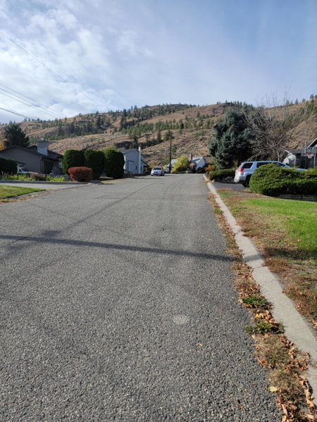 Charming - 2 bedrooms suite, 1 full bath & family room, Kamloops, Canada