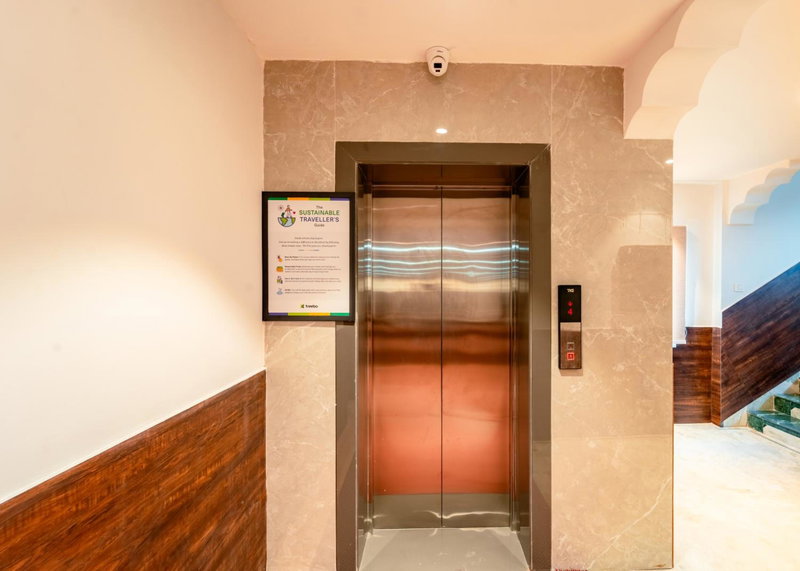 Treebo Premium Omni Residency, Indore, India
