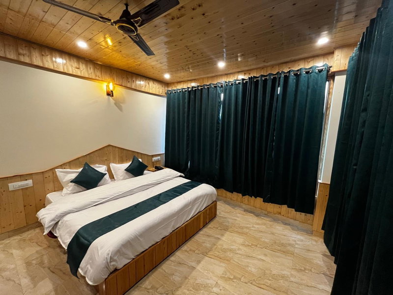 Hotel Mid Orchard Kasol -River Side, Kasol, India