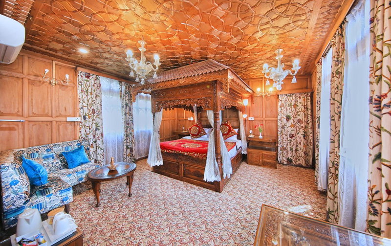 Kolu Group Of Houseboats, Srinagar, India