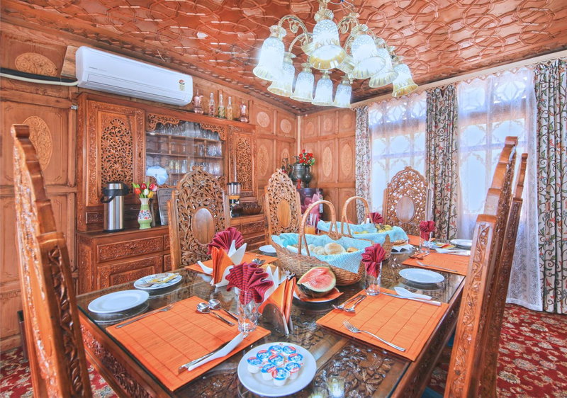 Kolu Group Of Houseboats, Srinagar, India