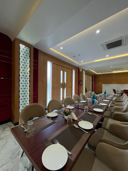 Hotel Three Seasons, Vrindāvan, India