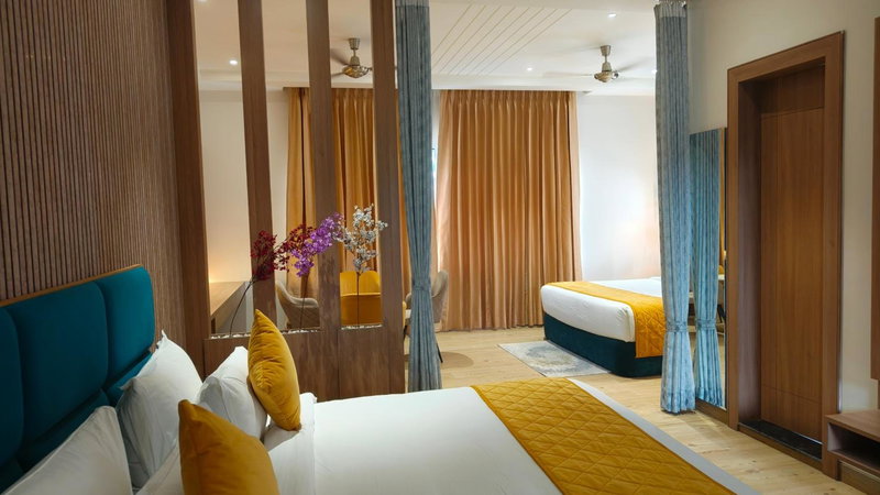 Hotel Three Seasons, Vrindāvan, India