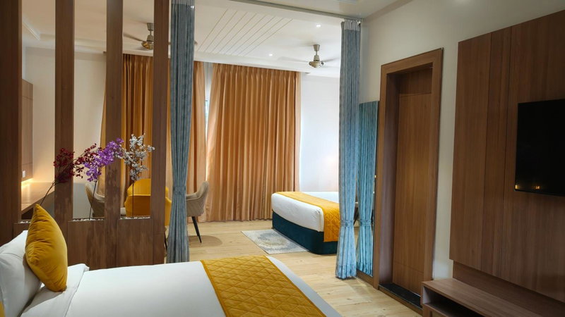 Hotel Three Seasons, Vrindāvan, India
