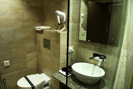 Lynq Aero, Kolkata, India