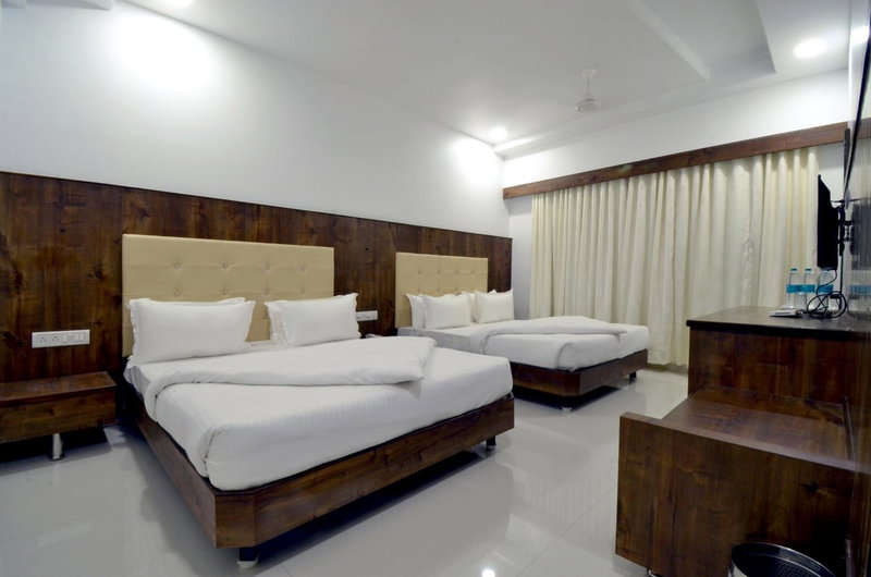 Hotel Dwarka Park, Shirdi, India