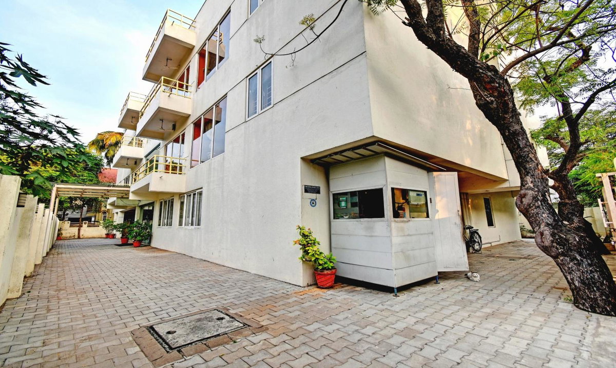 Treebo Vapr Guindy Ekkatuthangal, India