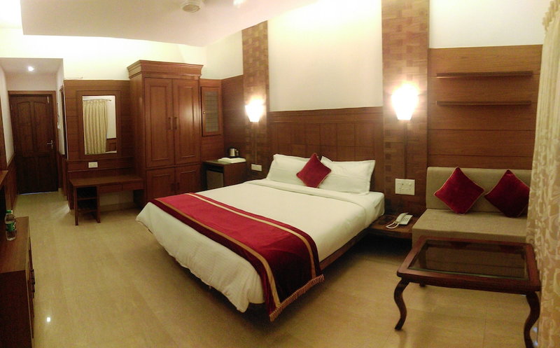 Shining Sand Beach Hotel, Baga, India
