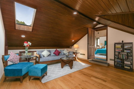 Divyam From BYLOO- Private Villa near Nainital, Bhowāli, India