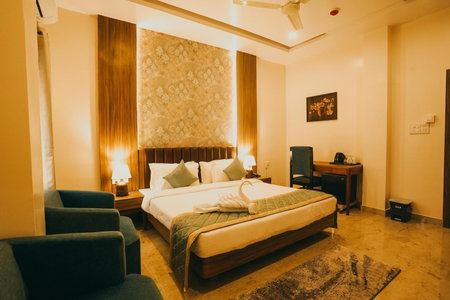 Opulence Resort, Jorhāt, India