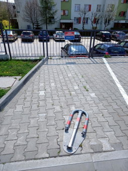 Apartament Jurajska Plaza, prywatne miejsce parkingowe , Targi, Kielce, Poland