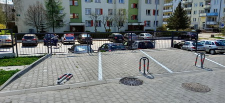 Apartament Jurajska Plaza, prywatne miejsce parkingowe , Targi, Kielce, Poland