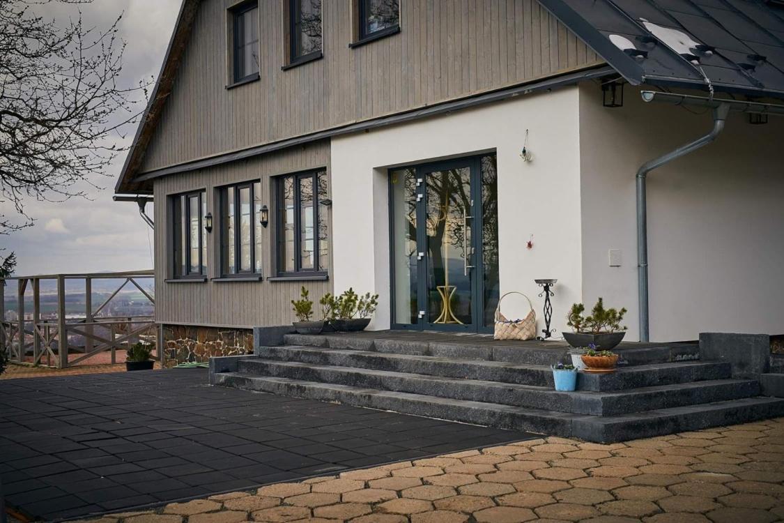 Hotel · Dom Krawca,Schneiderbaude, Kłodzko