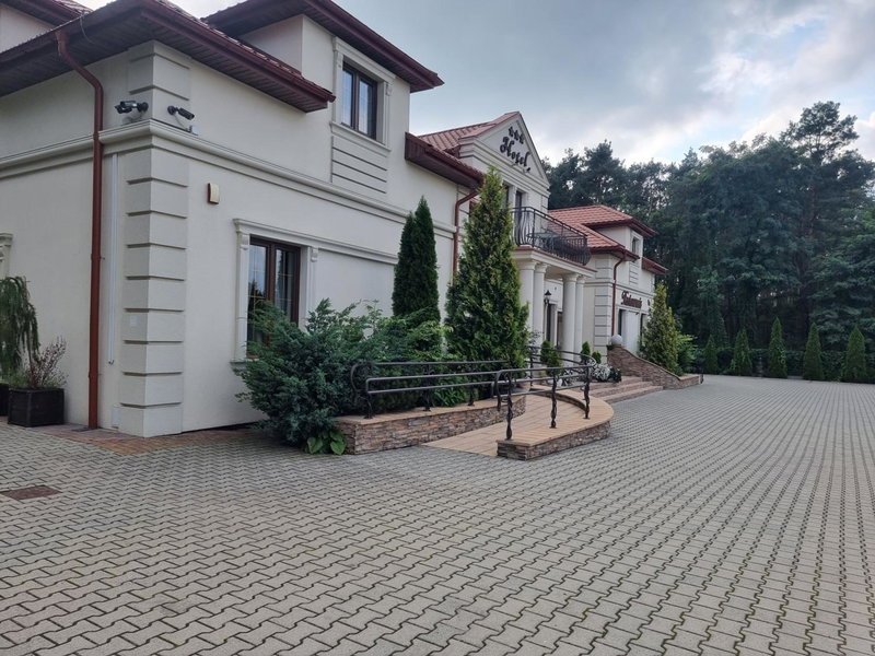 Dworek za Lasem, Warta, Poland