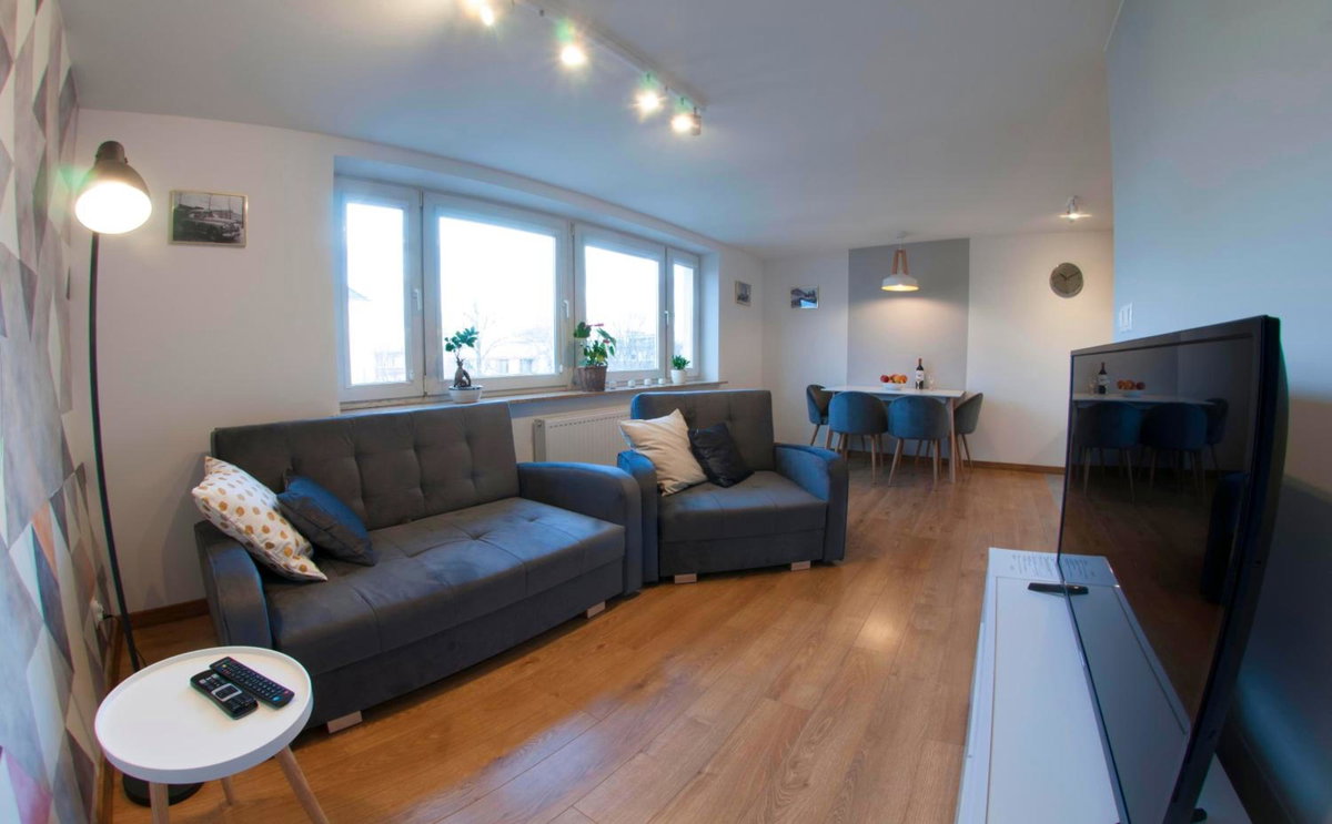 Senatorska Apartment, Poland