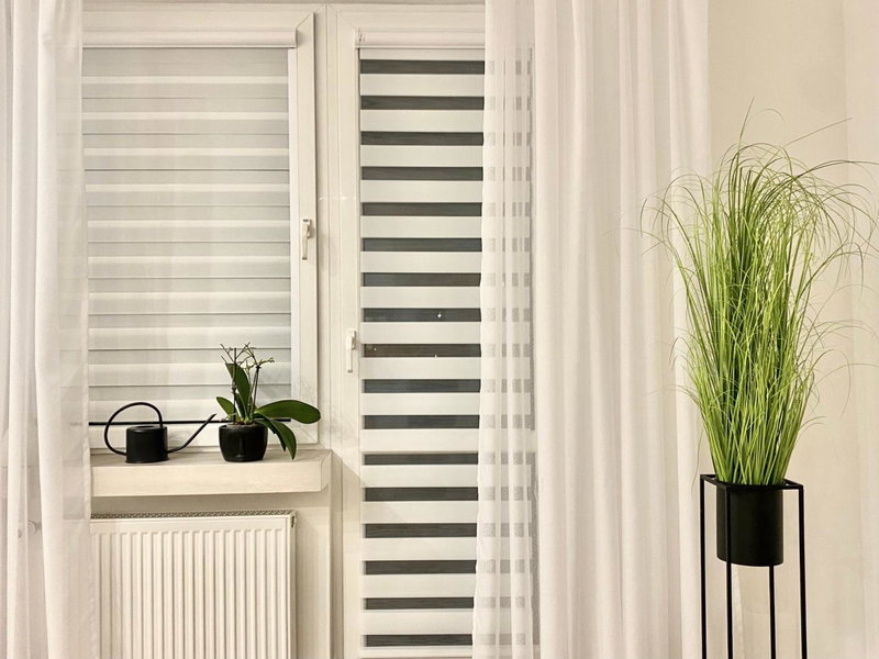 Nowoczesny Apartament w Dzierżoniowie - parter - balkon - pokój + sypialnia, Dzierżoniów, Poland