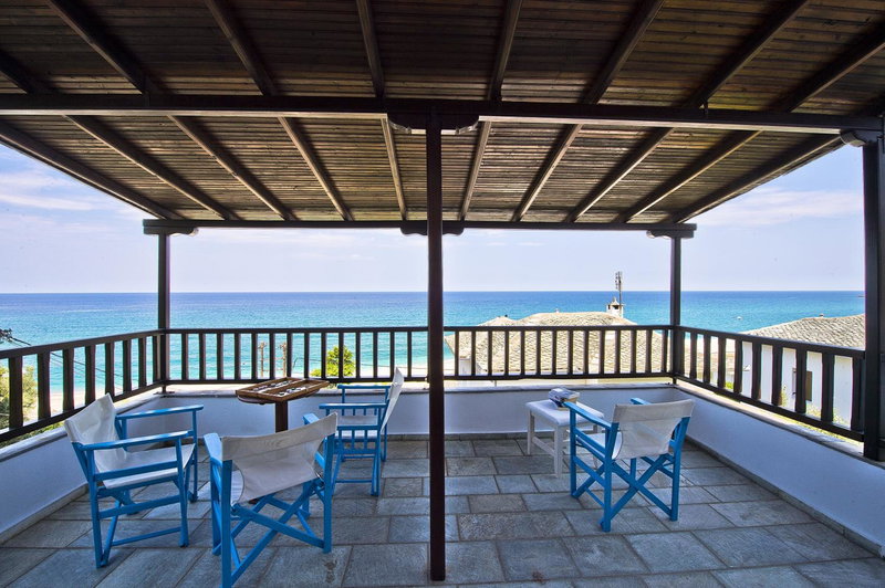 Flamingo Hotel Pelion - Seaside Superior Studios & Suites, Chorefto, Greece