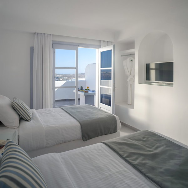 Maison Des Lys, Santorini, Greece