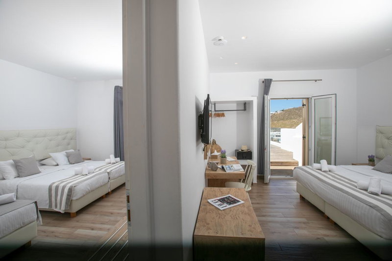 The George Hotel Mykonos, Platis Yialos Mykonos, Greece