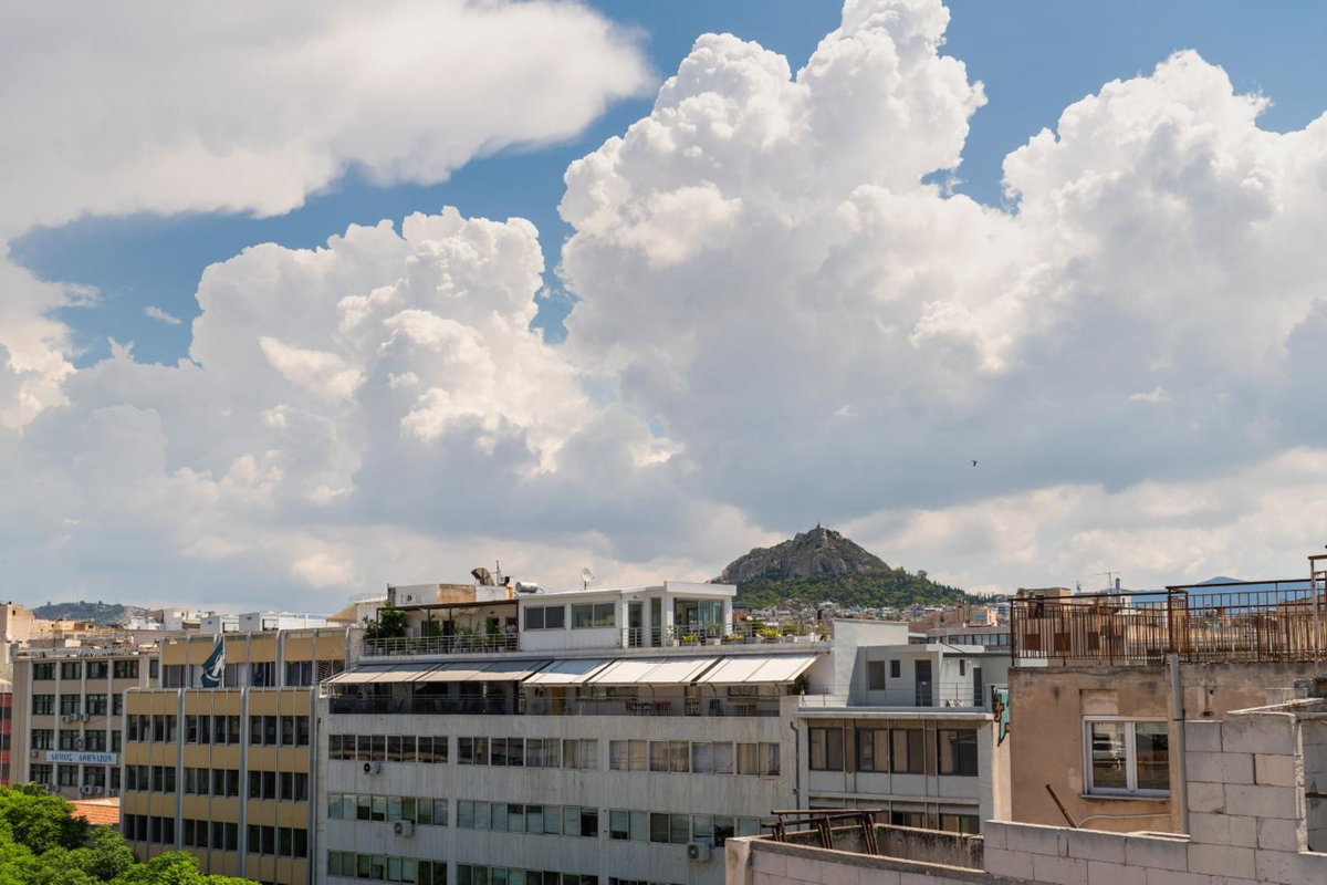Amazing Apartments @ Monastiraki Subway Station, Greece