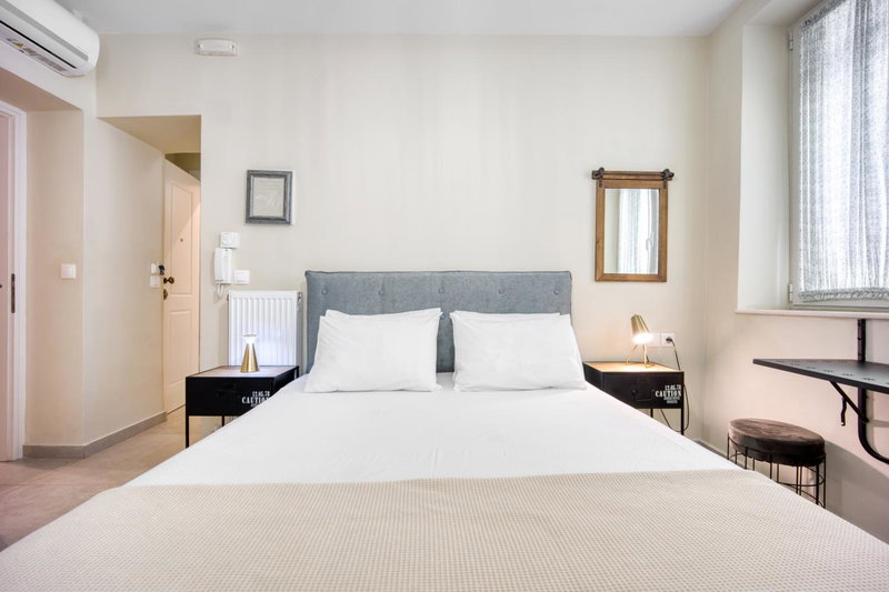 Bentzi...Boutique Apartment 1, Classic Double with kitchenette, 2 Guests, Athens, Greece