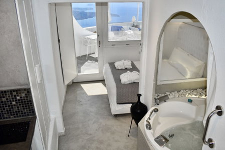 Aeolos Art and Eco Suites - Adults Only, Santorini, Greece