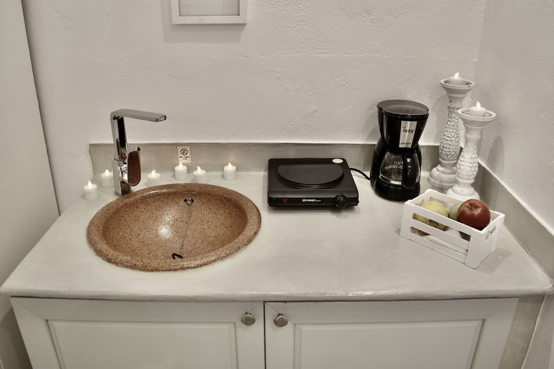 Aeolos Art and Eco Suites - Adults Only, Santorini, Greece