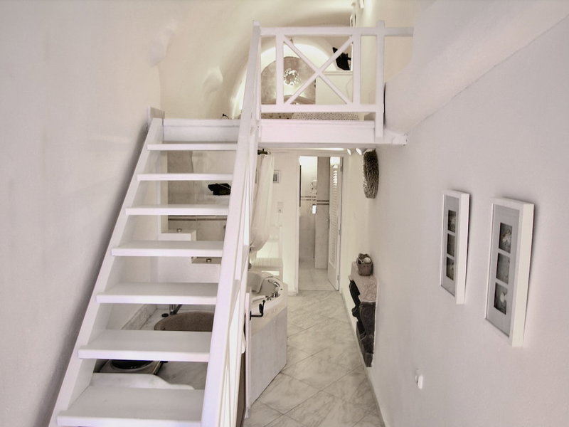 Aeolos Art and Eco Suites - Adults Only, Santorini, Greece