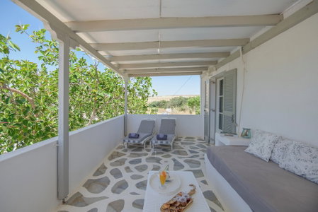 Margarita Studios Ambelas, Paros, Greece