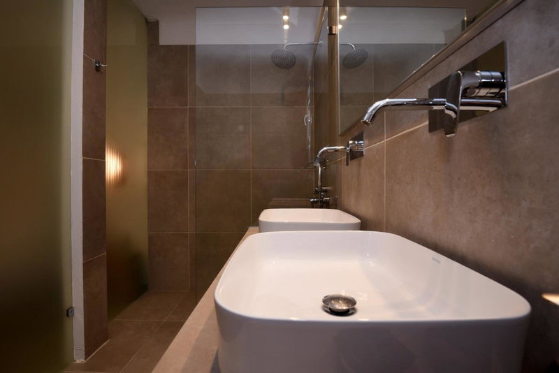 Adonis Hotel Studios & Apartments, Naousa, Greece