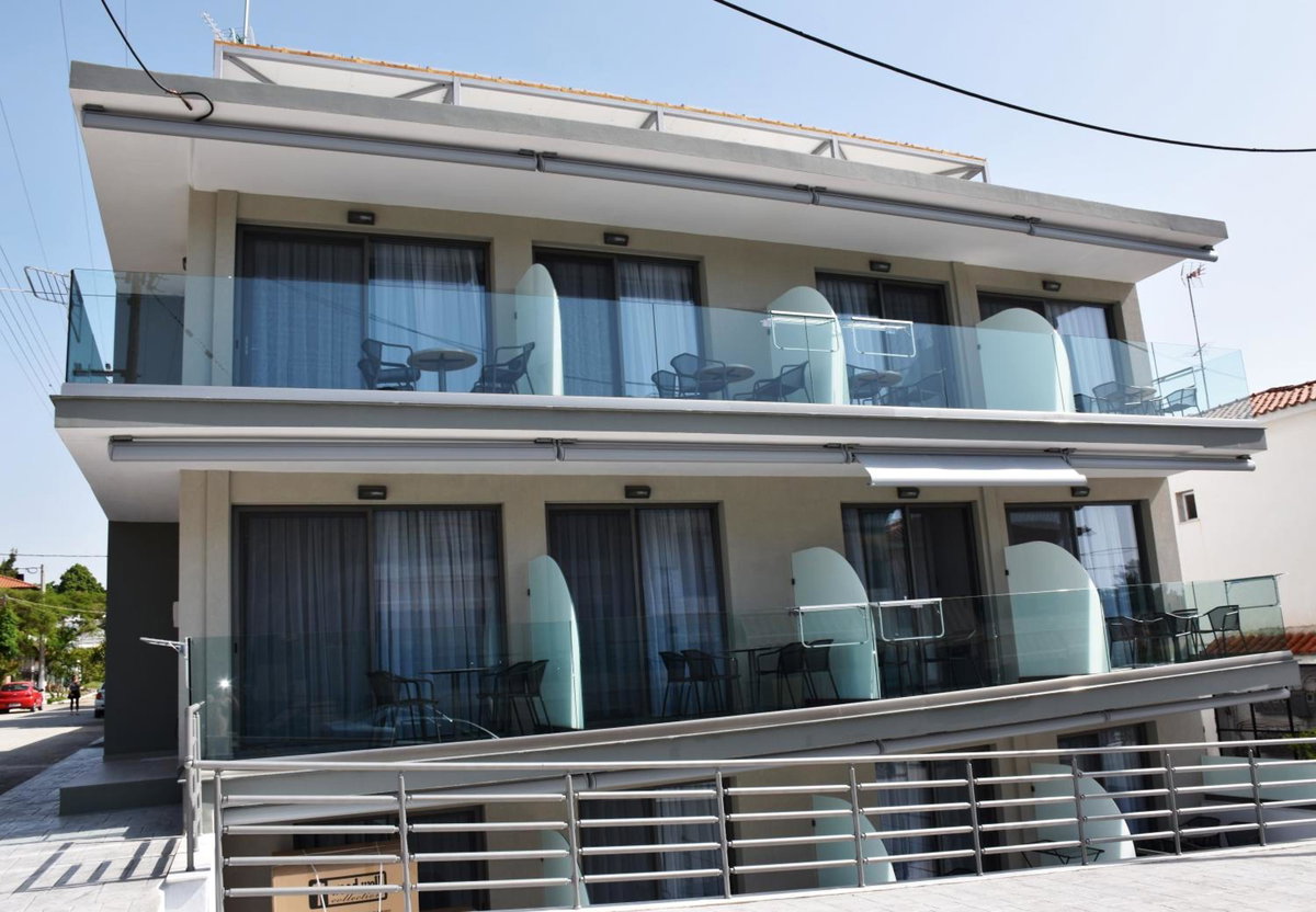 4-you Boutique, Griechenland