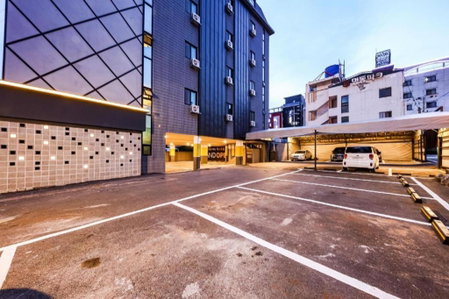 hotel box, Daejeon, South Korea