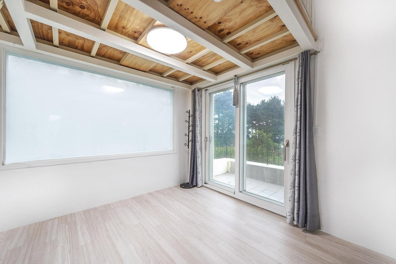 Yangyang Slowstay Pension, Yangyang, South Korea