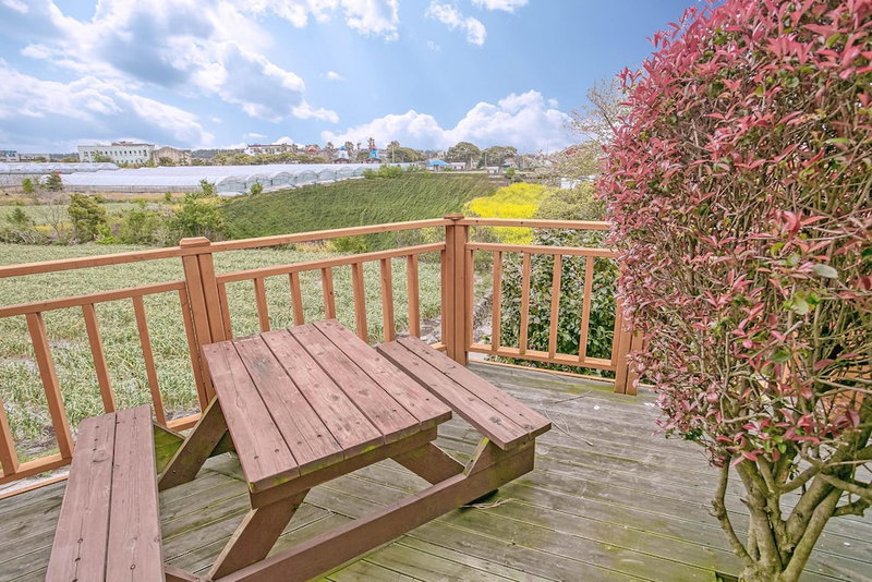 Seogwipo Neulbada Pet Pension, Seogwipo, South Korea