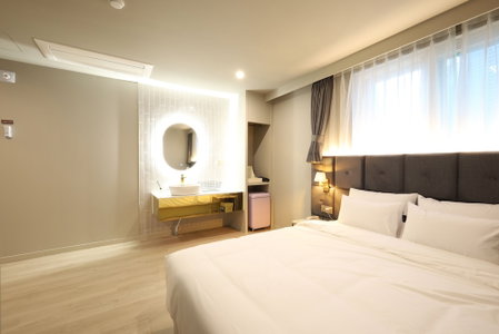 Changwon Denvasta Hotel Myeongseo Branch, Changwon, South Korea