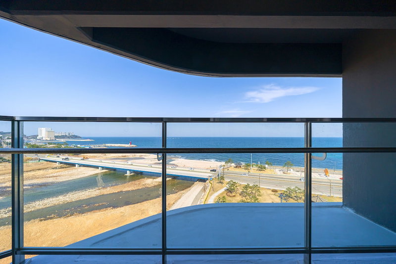DIAMER Sokcho Hotel by AnookStay, Yangyang, South Korea