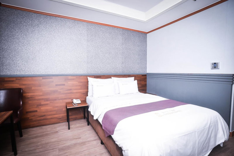 Hotel Noblesse, Seoul, South Korea