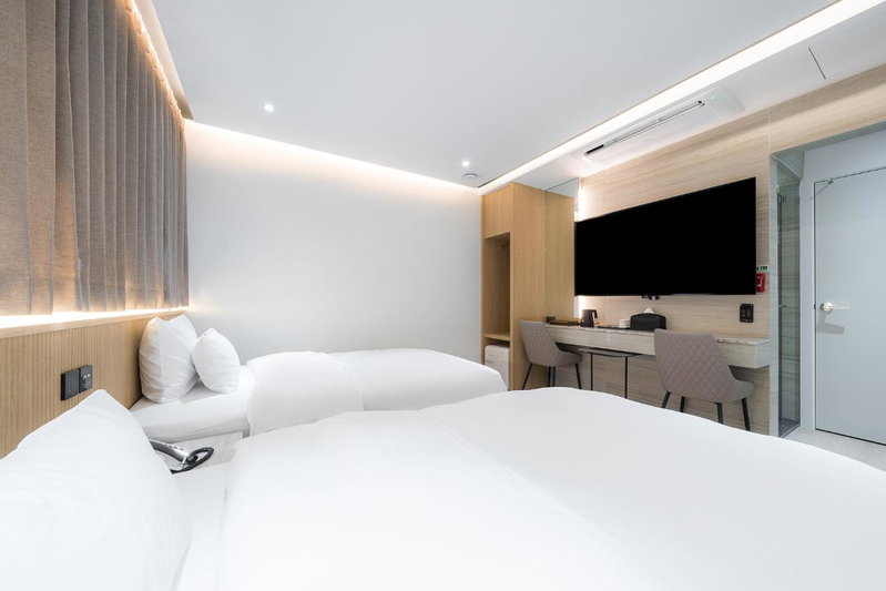 Brown Dot Hotel Pyeonghwa plaza, Mokpo, South Korea