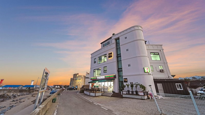 Goseong Leumeleu63 Pension, Goseong, South Korea