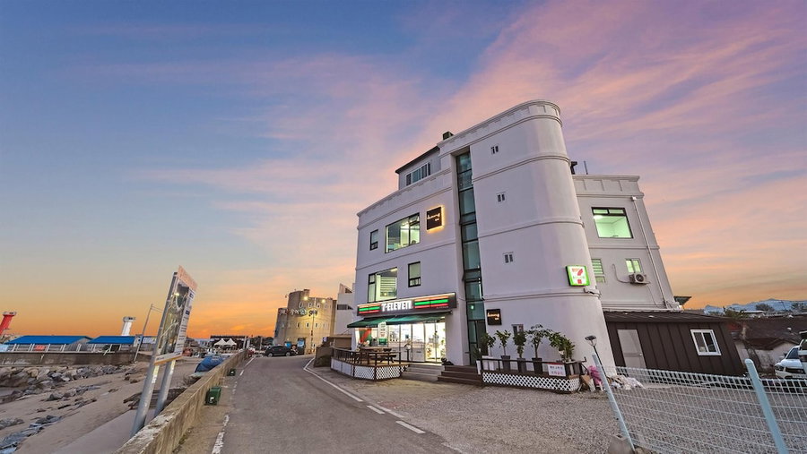 Goseong Leumeleu63 Pension, Goseong, South Korea