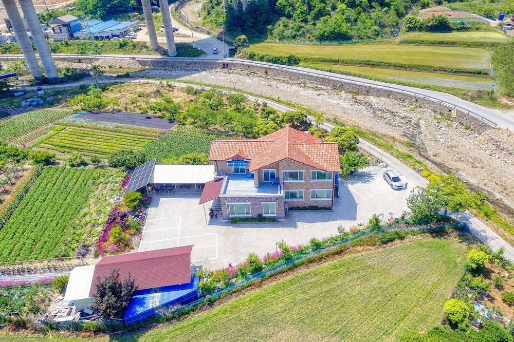 Samcheok Greenhyang Pension, South Korea