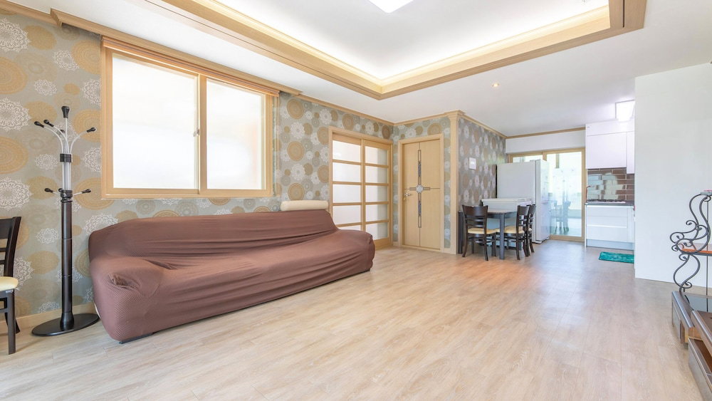 Samcheok Greenhyang Pension, South Korea